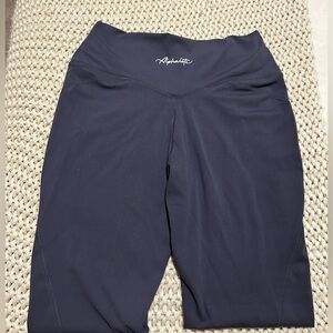 Alphalete crossover leggings